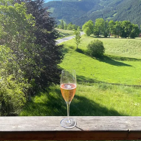 Morgensonne - Sonniger Bergblick Ueber * Bad Kleinkirchheim