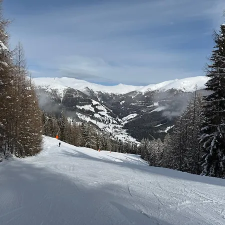 Morgensonne - Sonniger Bergblick Ueber *